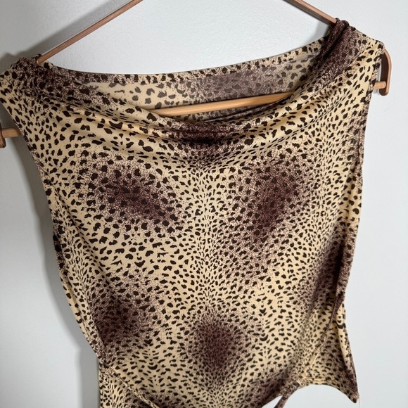 Y2K Leopard Print Sleeveless Top - Picture 2 of 4